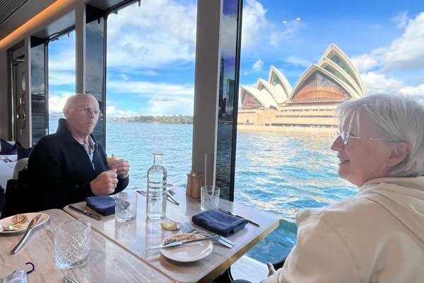 Dineren met uitzicht op het Sydney Opera House en de haven
